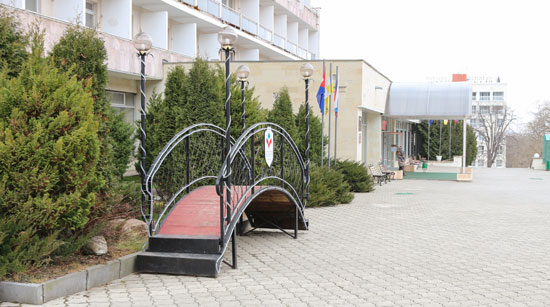 Прилегающая территория к 4 корпусу санатория Димитрова. Кисловодск  