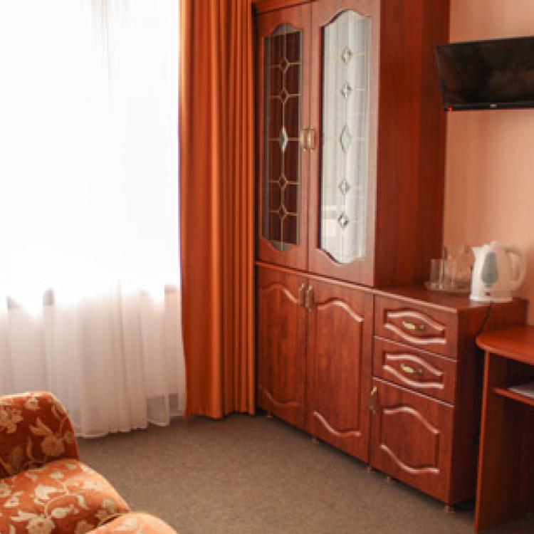 Гостиная 2 местного 2 комнатного 1 категории 9 и 2 этажи, Корпус 4 в санатории Димитрова. Кисловодск
