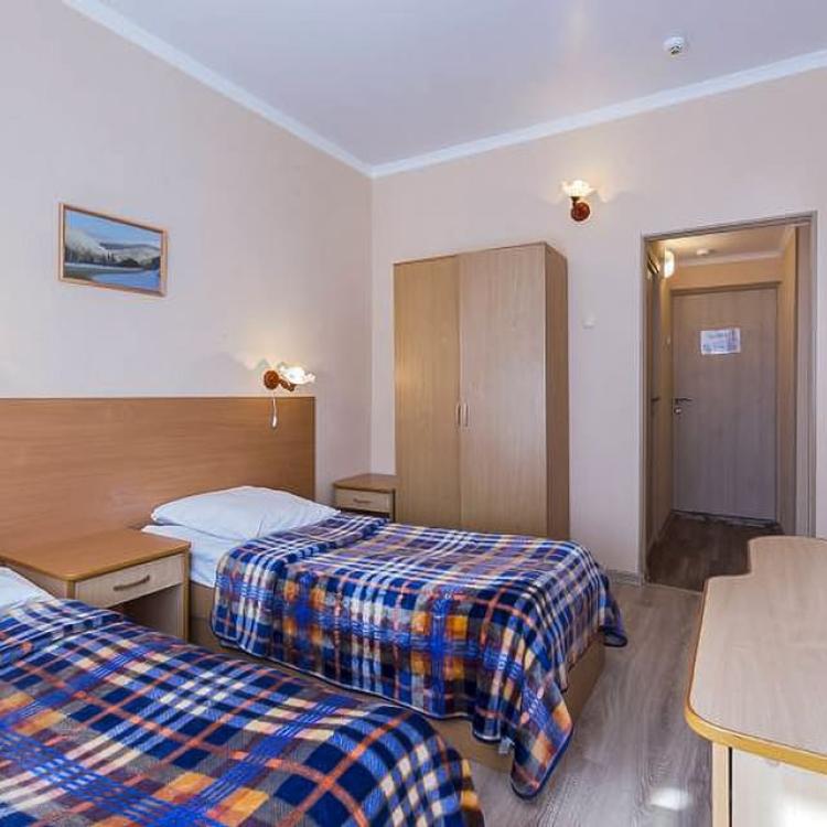 Спальные места в 2 местном 1 комнатном Стандарте 2 категории, Корпус 4 санатория Димитрова. Кисловодск